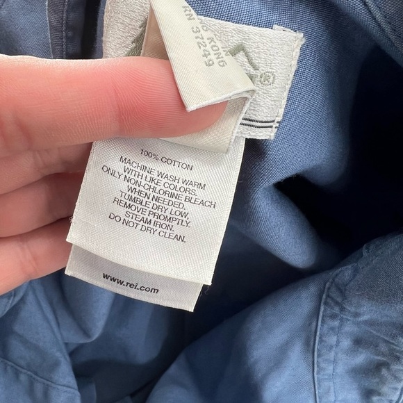 REI Blue Mens Button Down Shirt XLarge - Picture 5 of 5